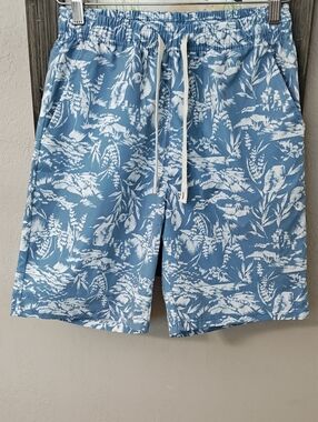 Light Blue Floral Men's Swim Trunks with Drawstring